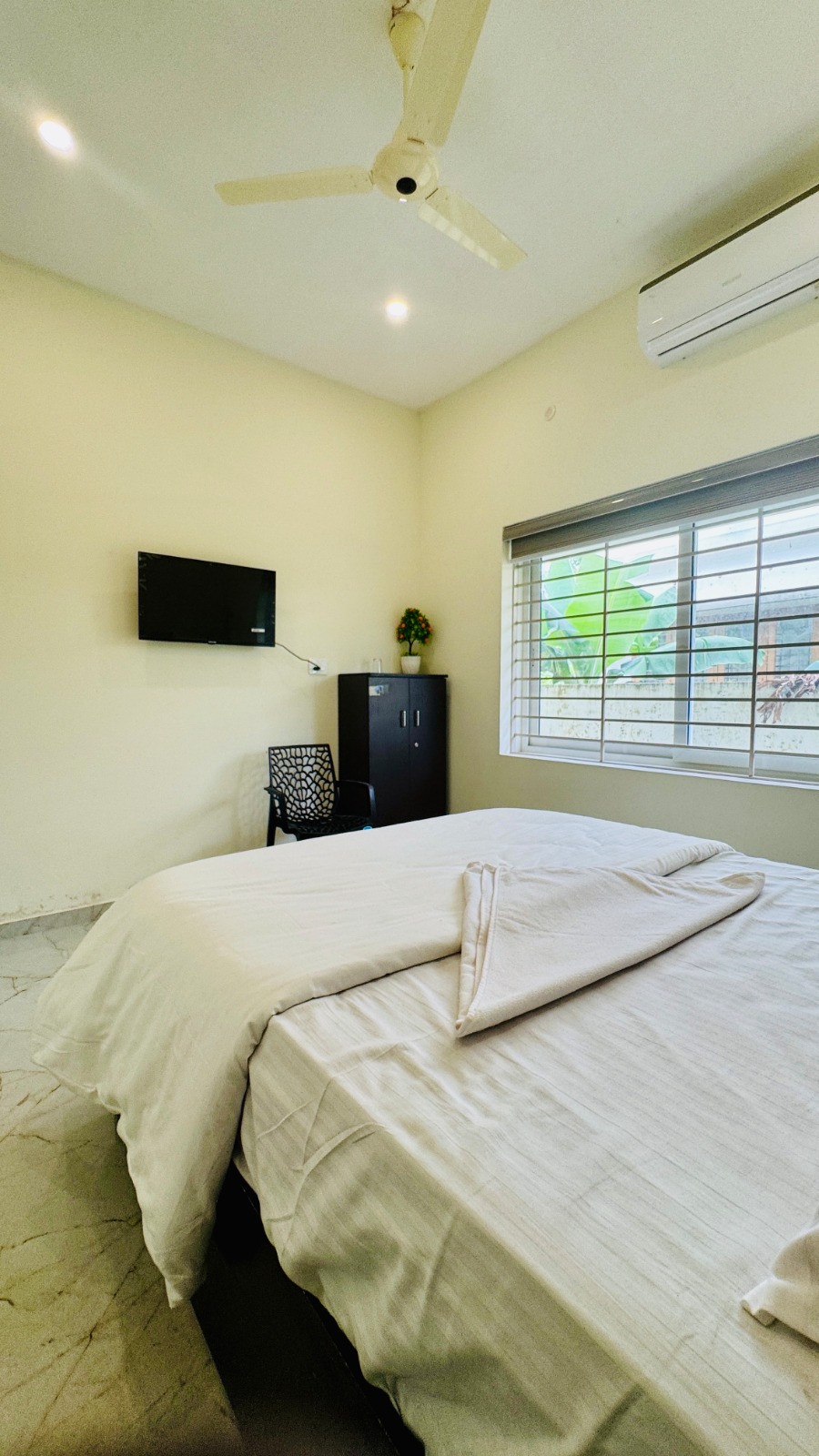 Deluxe Double Room R2